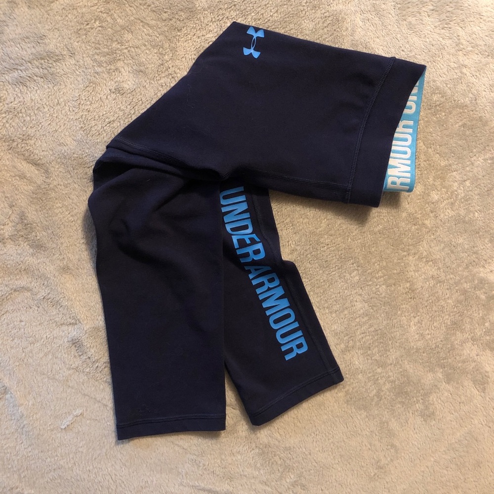 Under Armour statement graphic leggings capri navy and light blue XS